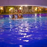 Sashas Holiday Village