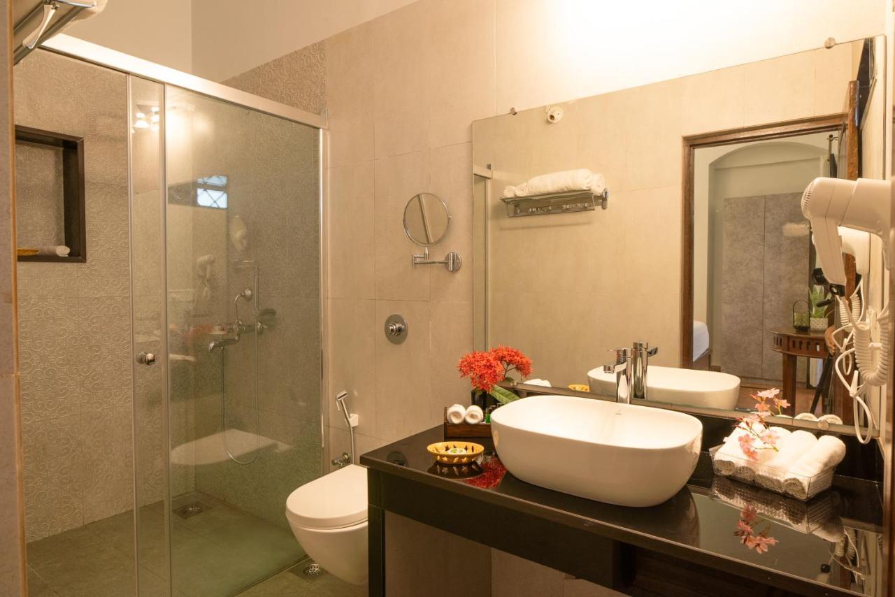 Sashas Village Resort